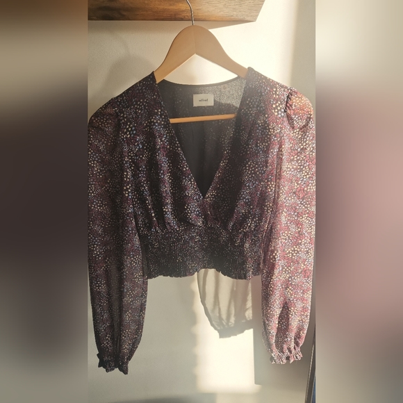 Beautiful wilferd aritzia blouse - Picture 2 of 4